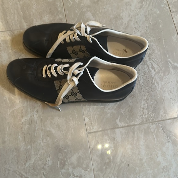 Blue and gray Gucci shoes - Picture 2 of 5